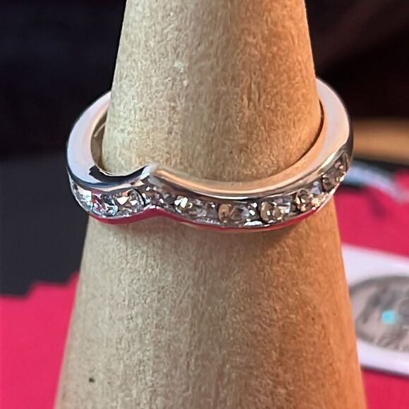 Swarovski Premium Crystal Wishbone Ring in Sterling Silver 8 - Picture 7 of 16